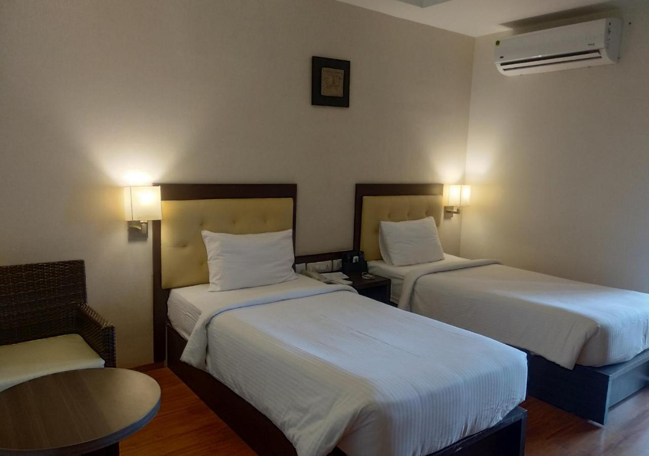 Grand Arcadia Hotel Tiruchirappalli Kültér fotó
