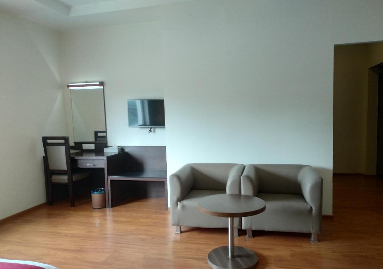 Grand Arcadia Hotel Tiruchirappalli Kültér fotó