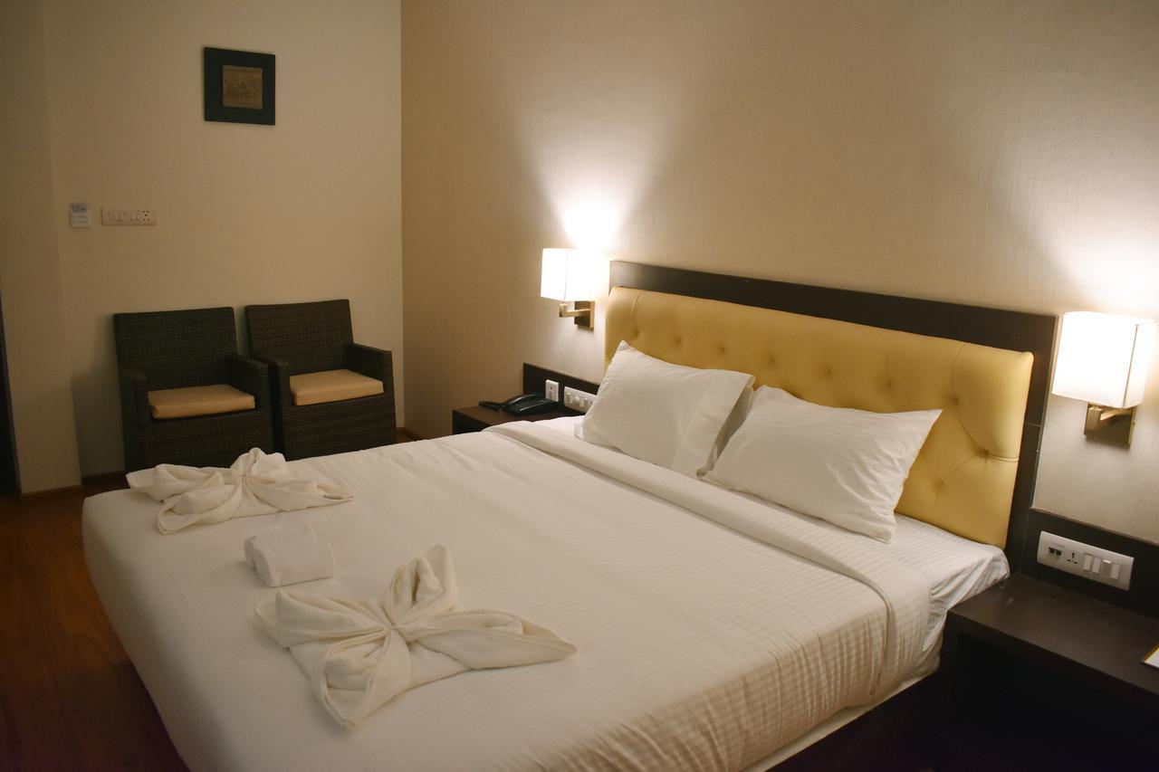 Grand Arcadia Hotel Tiruchirappalli Kültér fotó